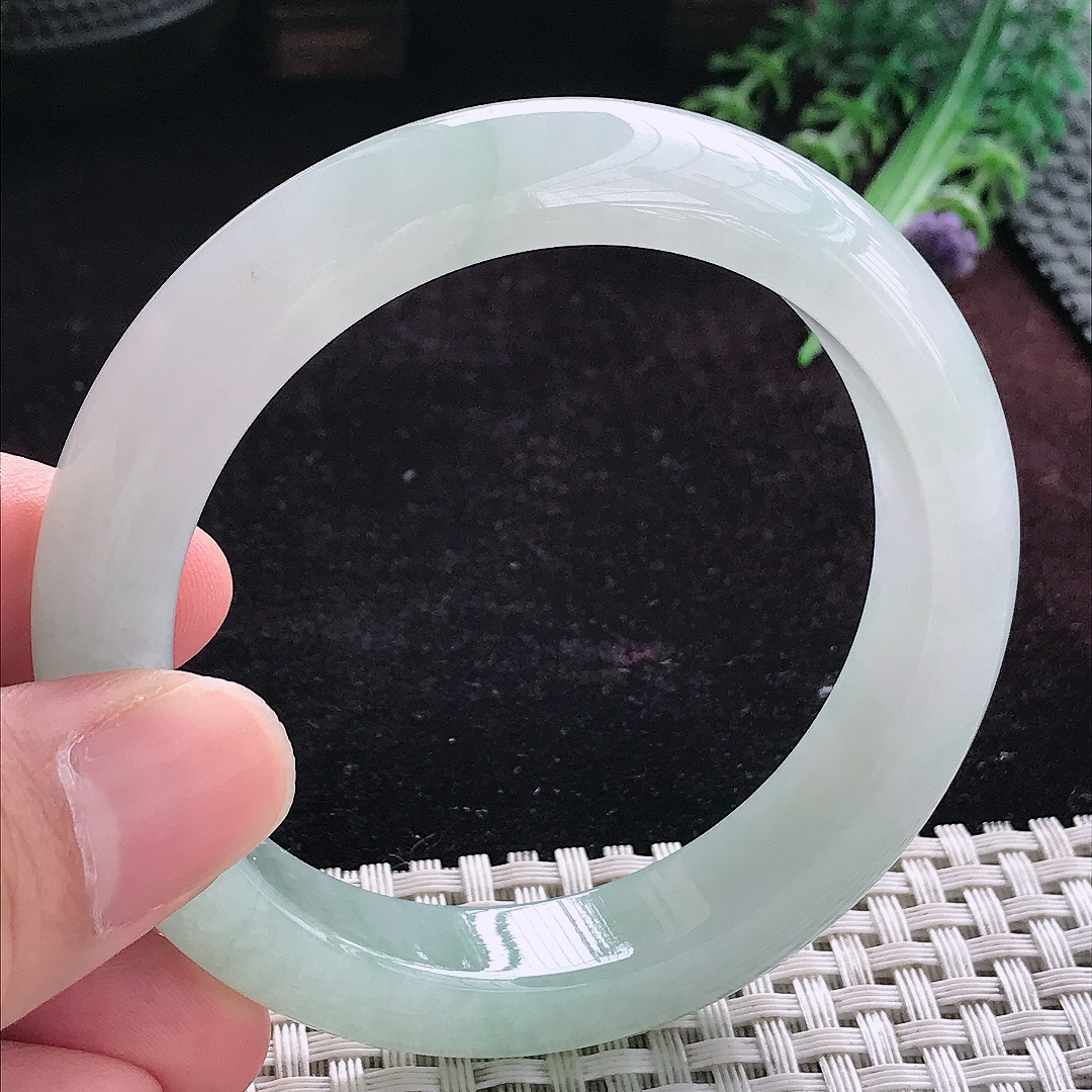 实拍A货翡翠55.5/12.7/9老坑冰纯起胶冰晴手镯宽边玉镯平安镯手环