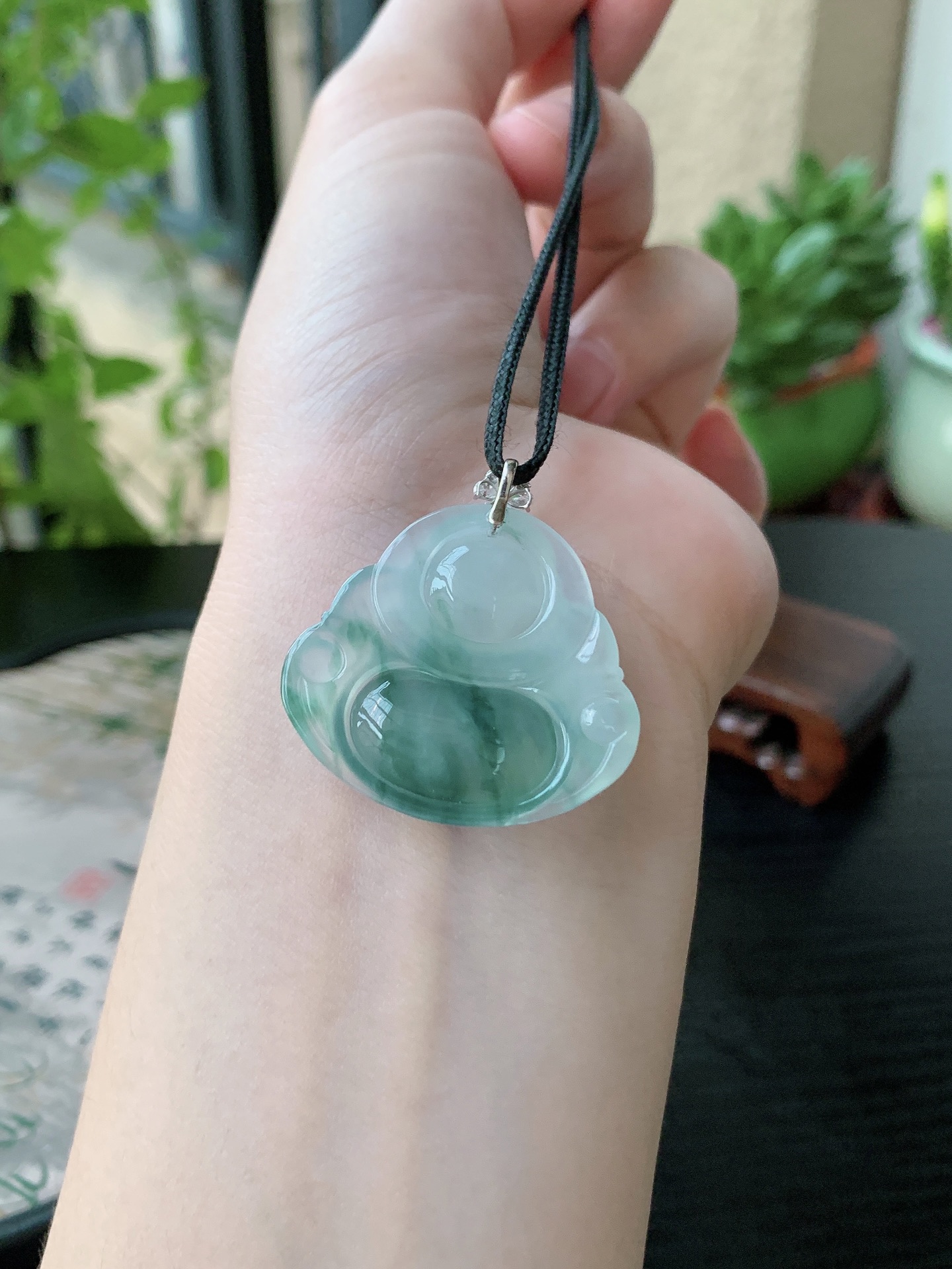 18k金镶嵌老坑冰种胶感飘蓝花佛公吊坠 裸石尺寸:29.2-32-5.8mm