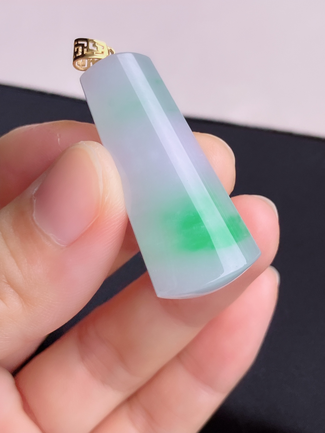 翠绿平安牌，简约时尚，尺寸40.3/17/7.8/自然光实拍