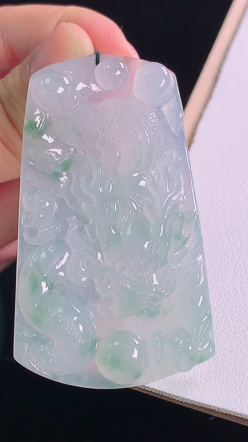 ️冰飘花龙牌，一刀切，无裂，尺寸:57.3-34.1-5.9mm 26