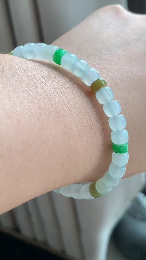 天然翡翠，冰种细腻手串 尺寸6 jm725