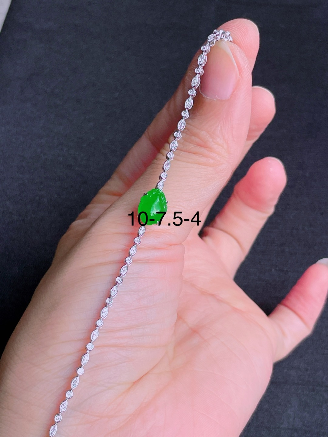 ️高冰绿蛋面手链，晶莹剔透，新颖时尚，10-7.5-4