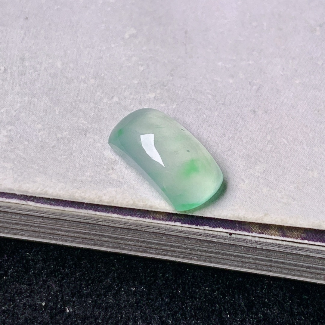 飘绿马鞍，色泽浓艳 0728尺寸11*5.4*3