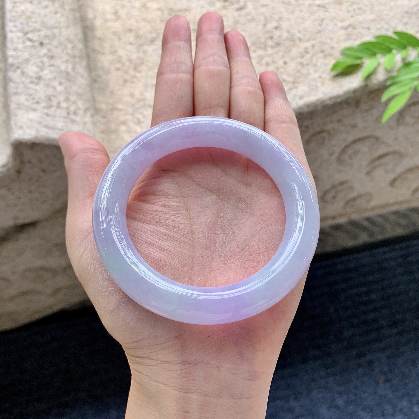 圆条53 54，圈口54.8/11.3/11.1，编码T1073011，描述春彩，水润，种老，细腻，