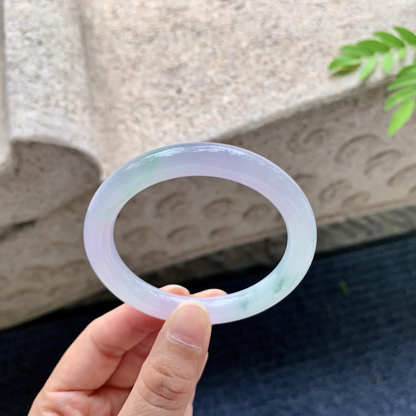 圆条50 51，圈口51.4/8.8/8.2，编码B2073003，描述：春彩，水润，种老，细腻，有纹线