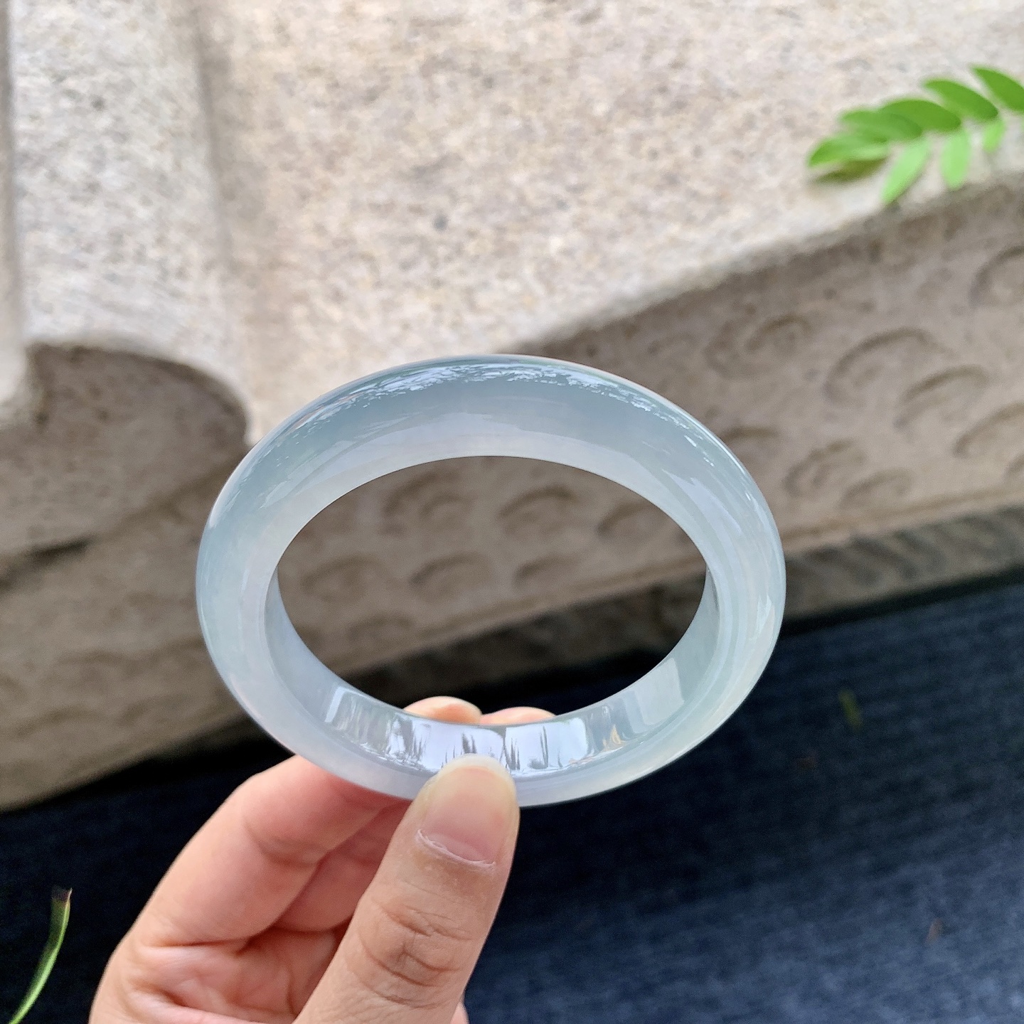 正圈54 55，圈口55.2/11/9，编码T6073050，描述冰糯紫底，水润，种老，细腻，无裂。