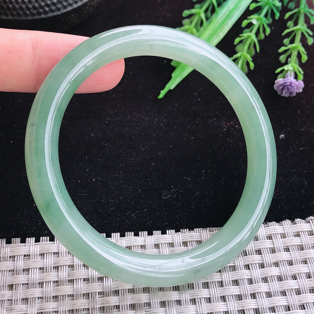 实拍A货翡翠56/8.6/8.4老坑冰润起胶飘花圆条手镯平安镯手环