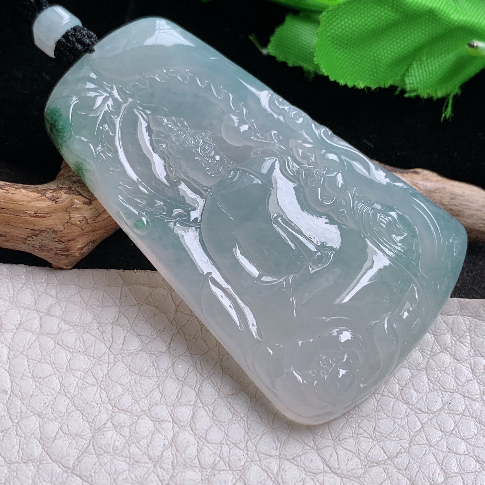csy实拍66*39.87天然缅甸翡翠大势至观音菩萨吊坠