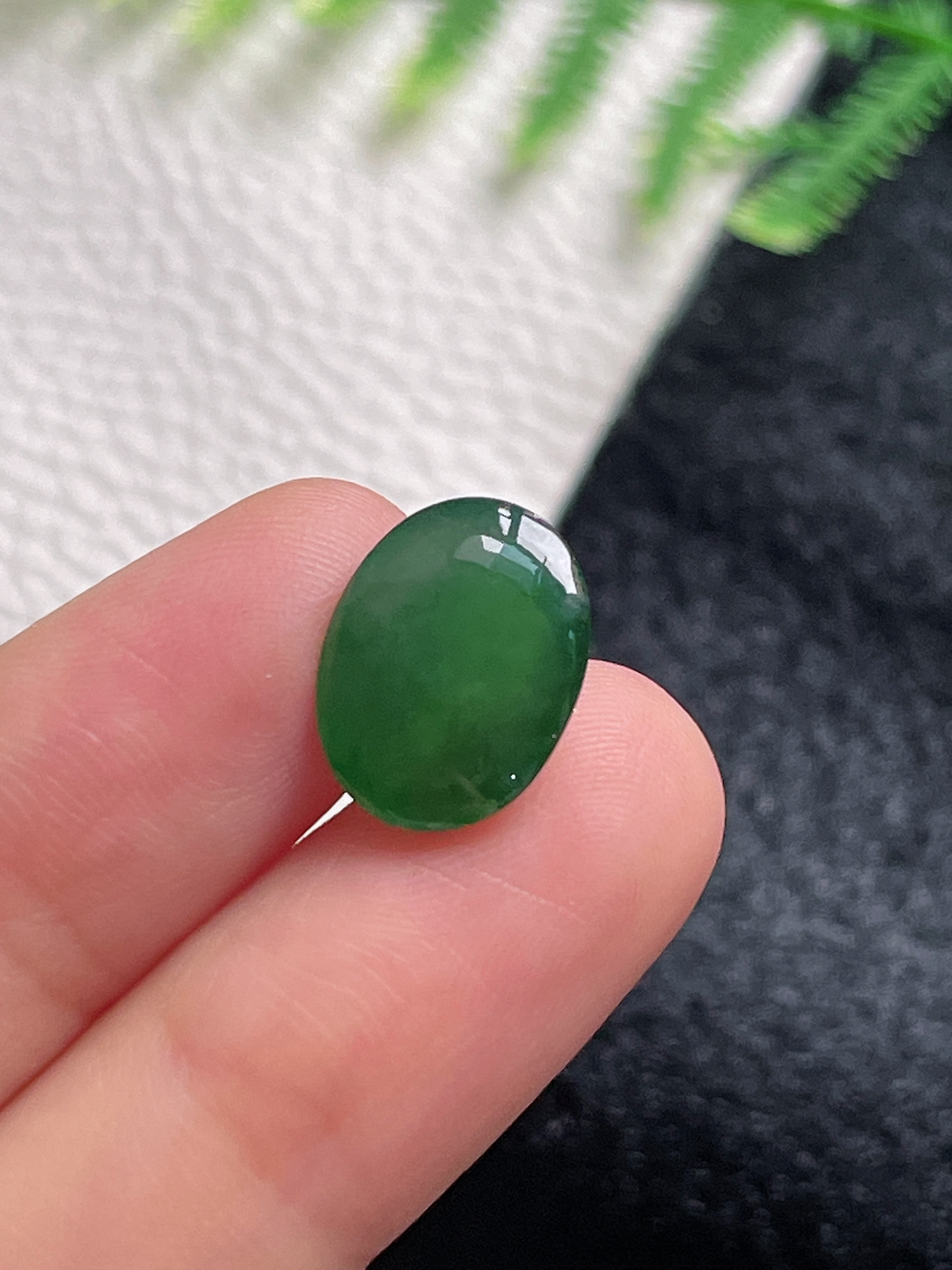 翡翠冰糯种绿色蛋面