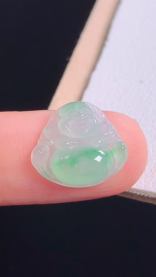 冰飘绿佛公，无裂，尺寸:12.2-13.7-3.6mm 27