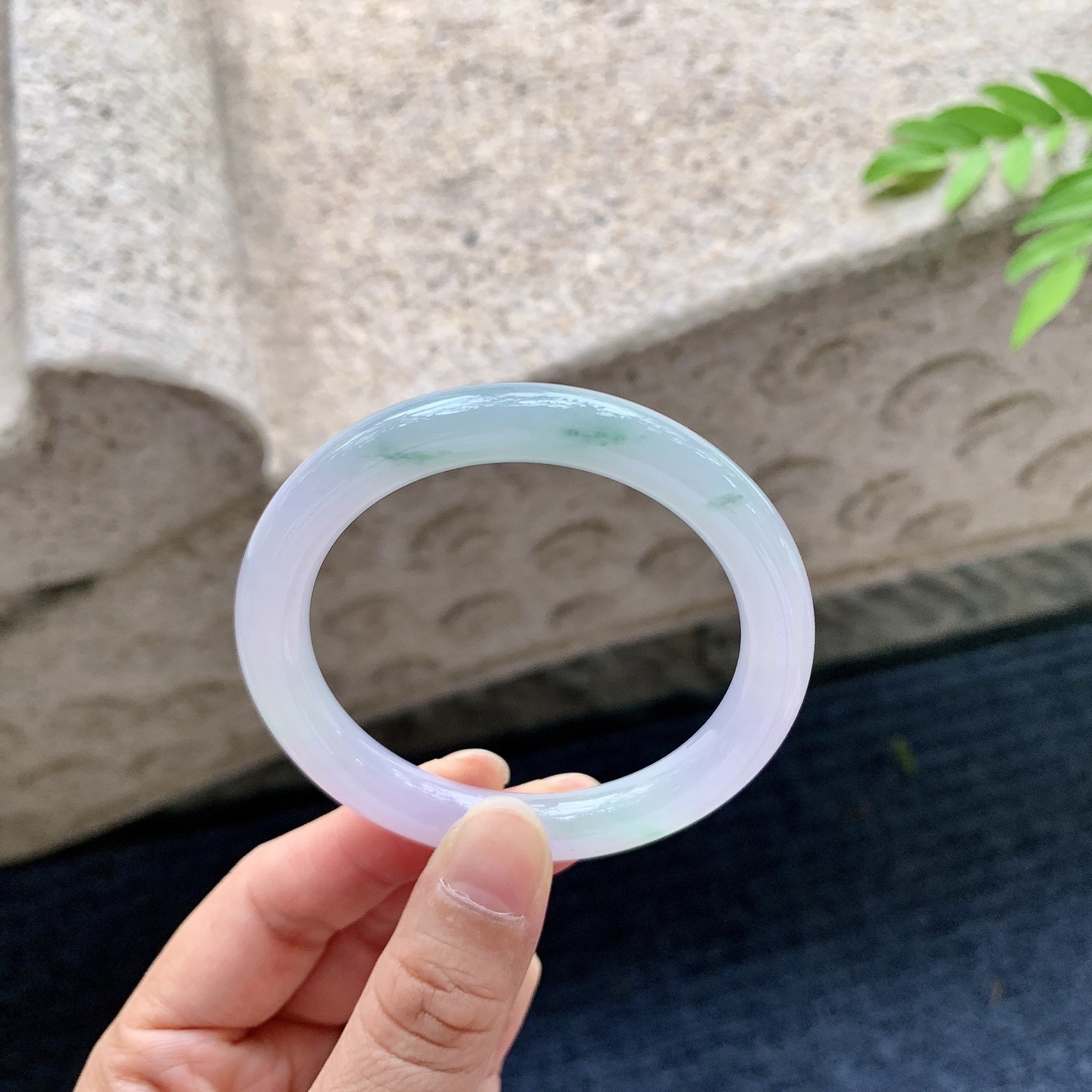 圆条50 51，圈口51.4/8.8/8.2，编码B2073003，描述：春彩，水润，种老，细腻，有纹线
