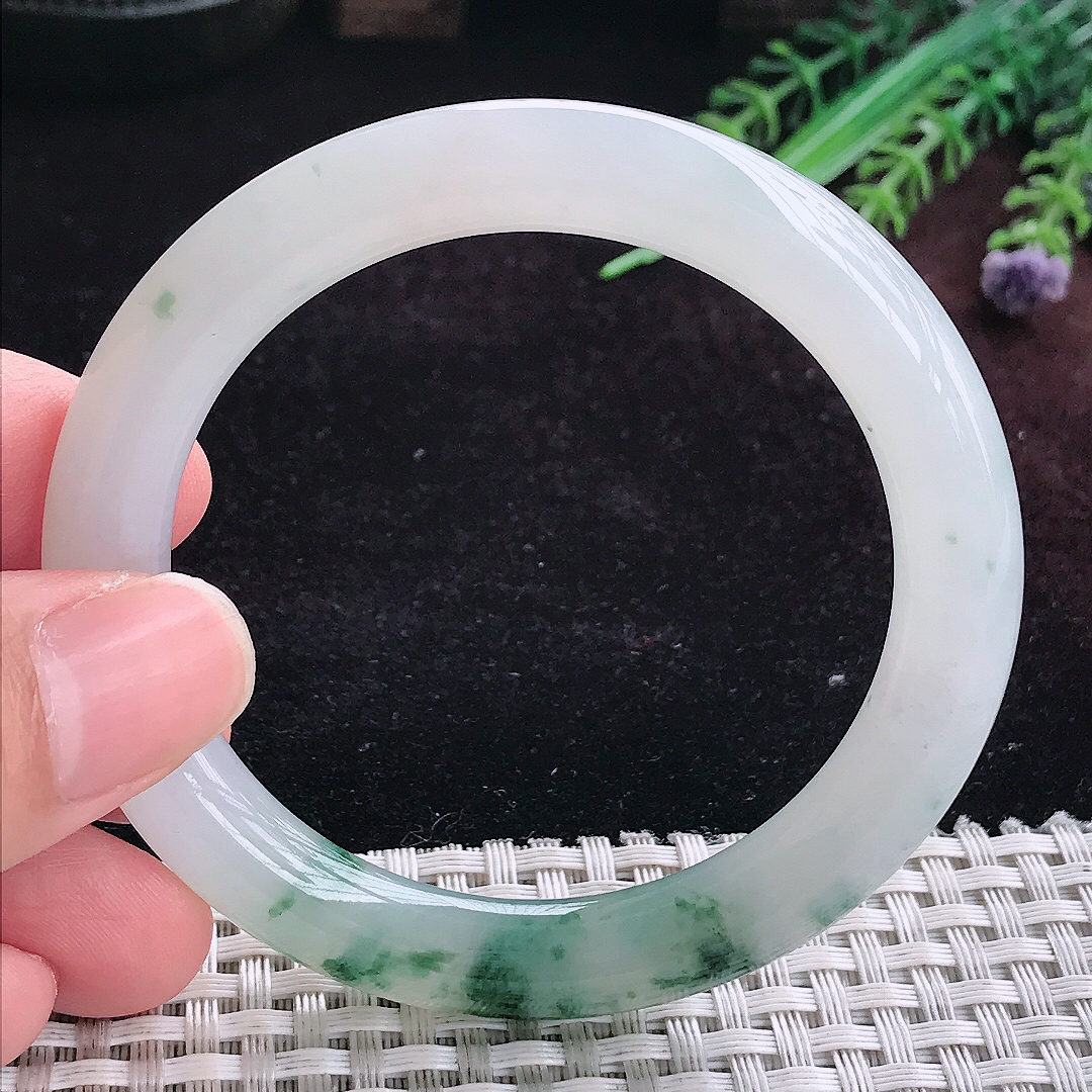 实拍A货翡翠53.5/9/9.2老坑冰胶冰飘花圆条手镯平安镯手环