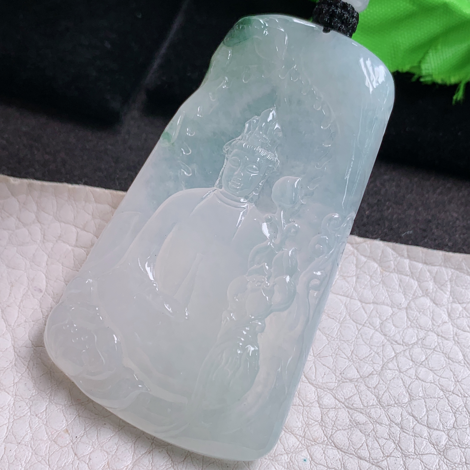 csy实拍66*39.87天然缅甸翡翠大势至观音菩萨吊坠