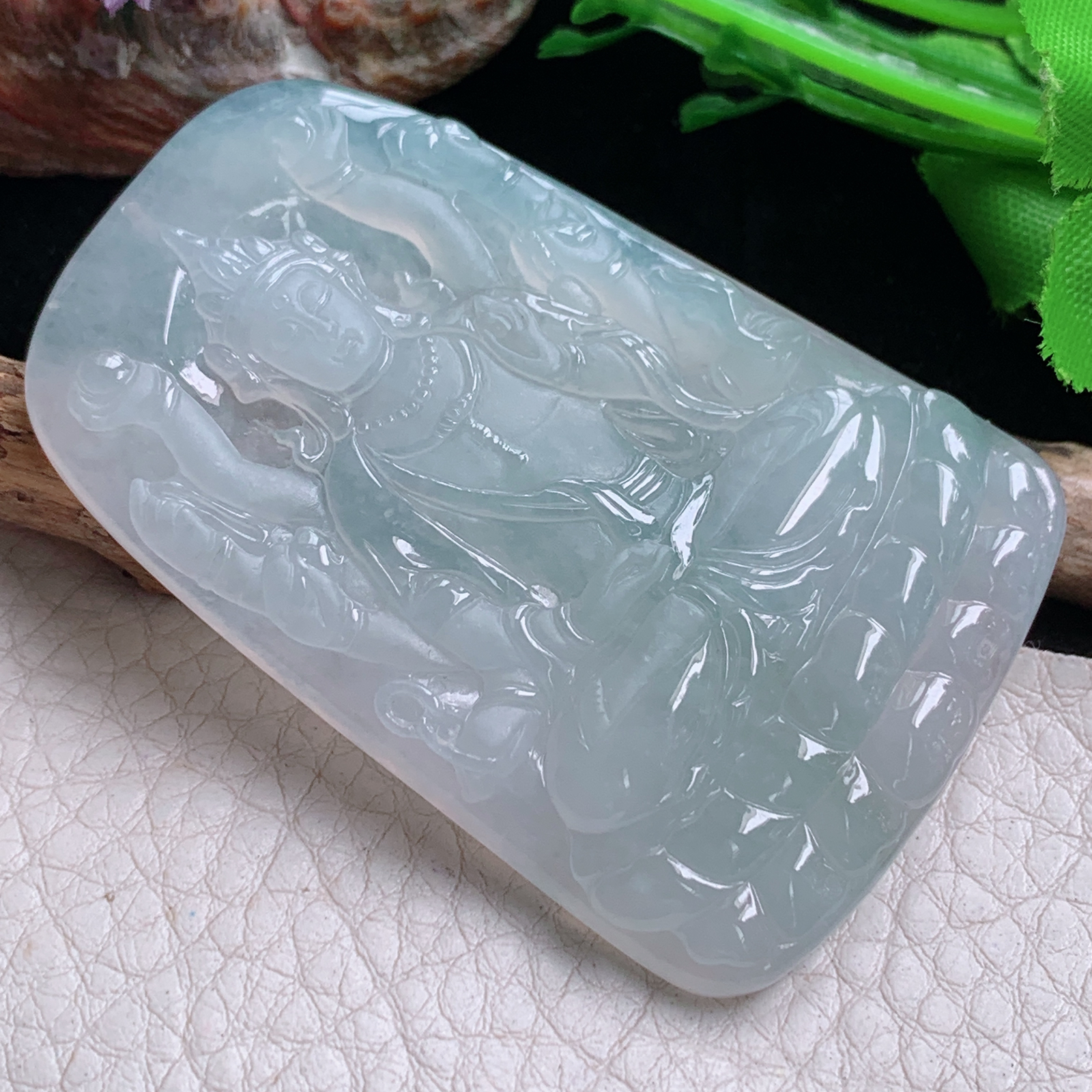 ktj实拍61.5*40*6缅甸翡翠精雕高品质冰胶千手观音玉吊坠