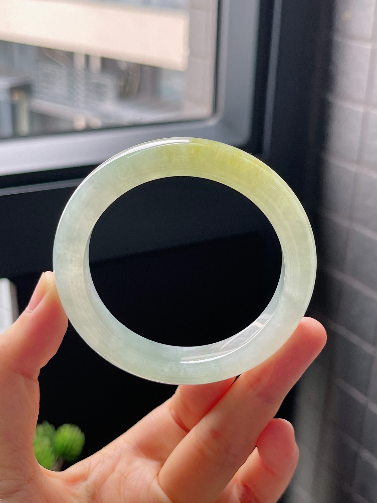 圈口51.7，冰糯种飘黄翡翡翠正圈手镯