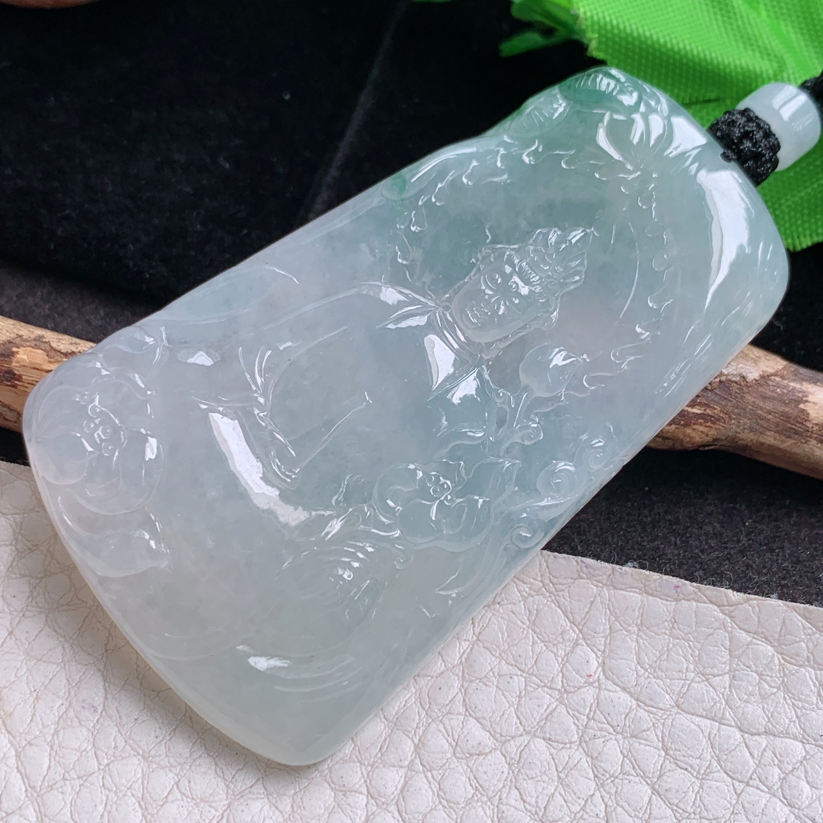 csy实拍66*39.87天然缅甸翡翠大势至观音菩萨吊坠