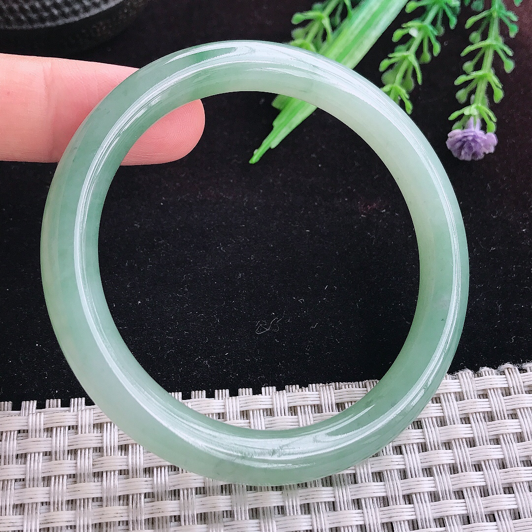 实拍A货翡翠56/8.6/8.4老坑冰润起胶飘花圆条手镯平安镯手环