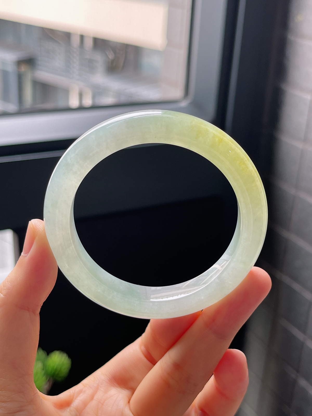 圈口51.7，冰糯种飘黄翡翡翠正圈手镯