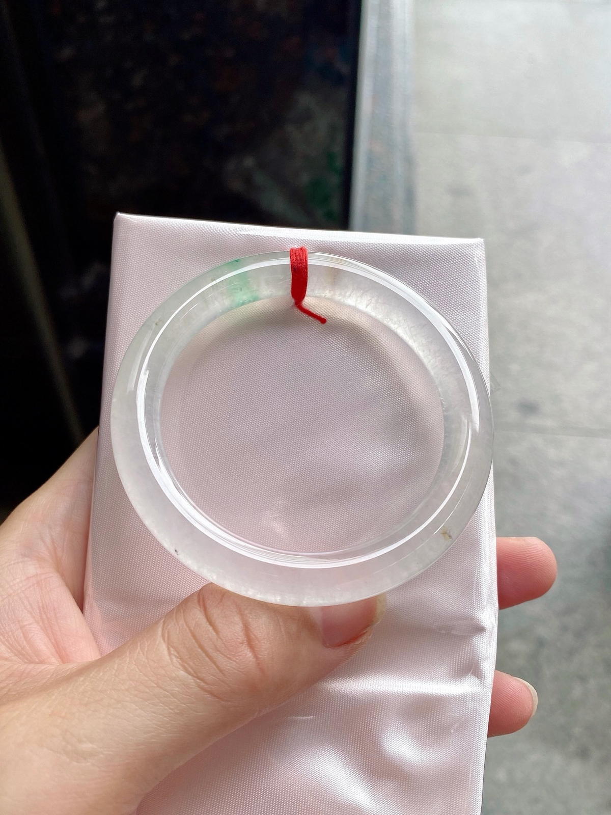 圈口50.9-8.4    【高冰种飘绿洒金圆条手镯】圈口50  51可戴  质地细腻   种水好