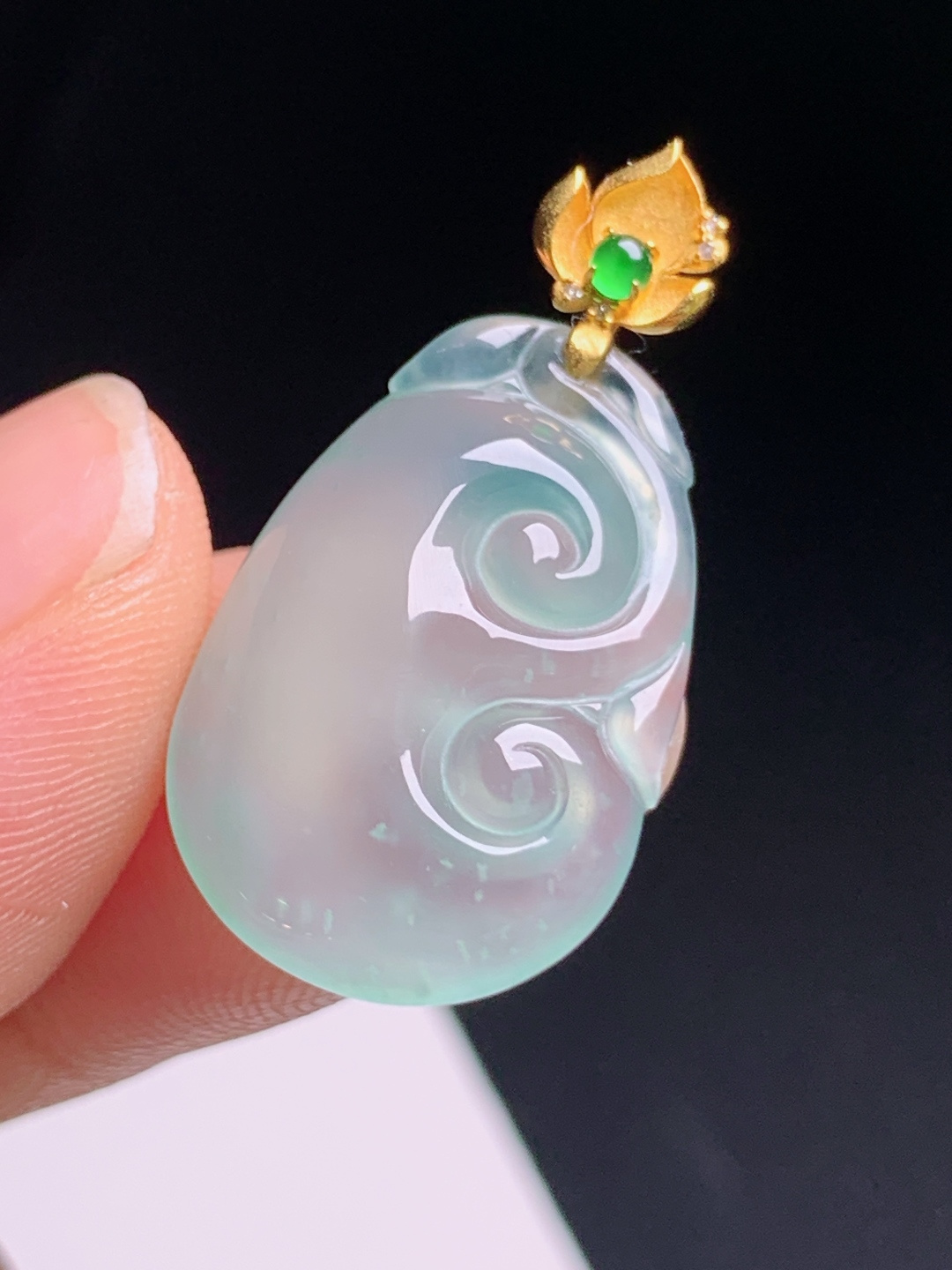 如意吊坠，冰透飘棉意境唯美，造型温婉灵动