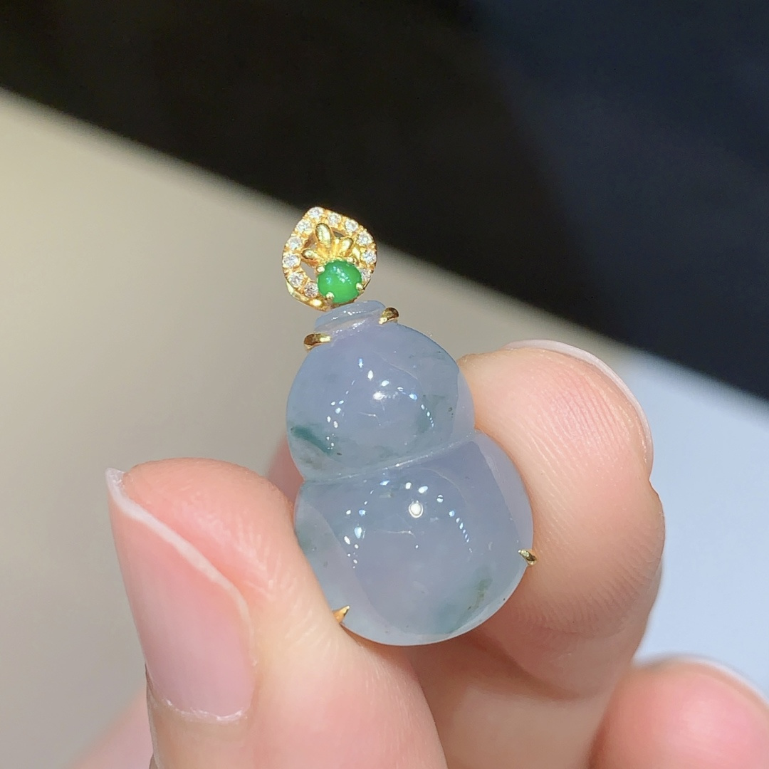 ️飘花葫芦吊坠，圆鼓鼓 水润润 18k真金真钻，16.5-11.5