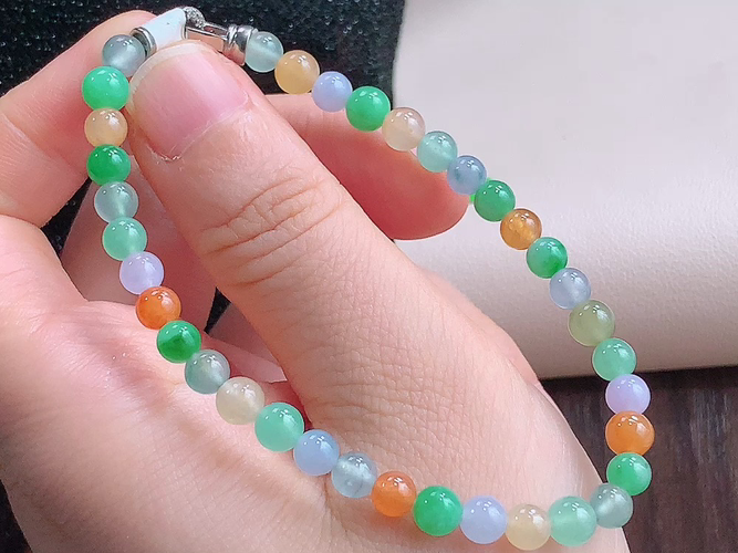 三彩手串，尺寸取一5.2mm，包A附证书