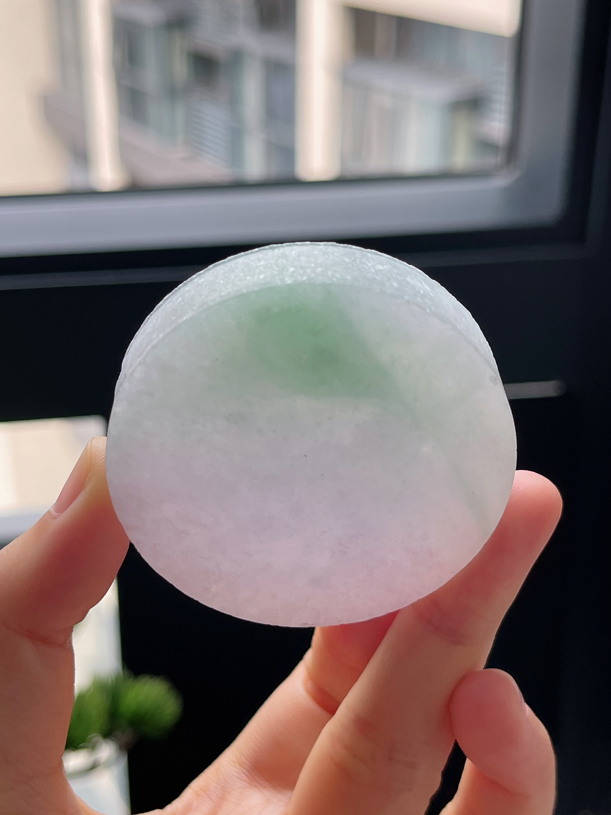 翡翠糯化种春带彩镯心