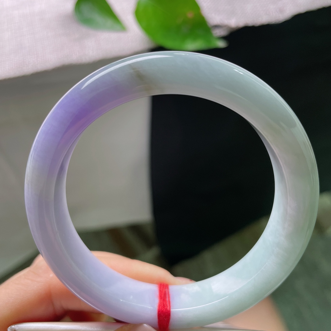 56/12.6/8.8，正圈，淡绿搭配，春意阑珊，妩媚多姿，有纹，55240a