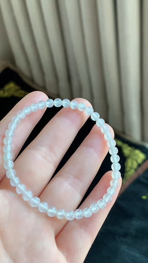 天然翡翠，冰透细腻手串，尺寸4.5 ad726