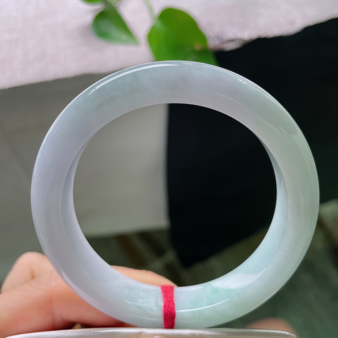 54.8/12/9，淡春彩正圈，版型正，厚装大气，底子细腻，温文尔雅，皮纹，55260a