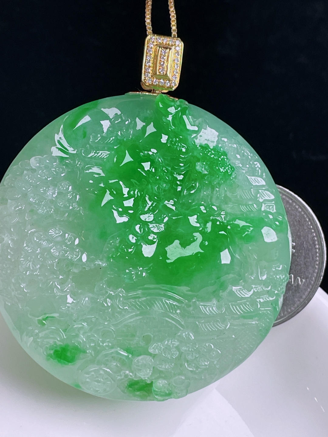 ️冰绿山水牌，老种起光，细底通透，尺寸：57.8裸石48.3/9.6mm0730