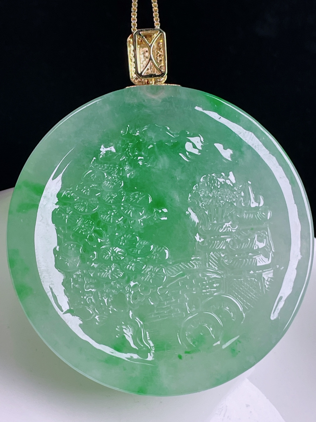 ️冰绿山水牌，老种起光，细底通透，尺寸：57.8裸石48.3/9.6mm0730