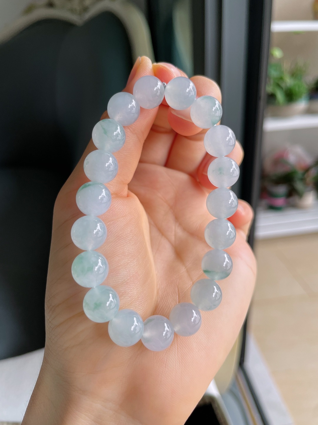 ️，缅甸天然翡翠A货，冰飘花手串，尺寸：10mm。【编4015】