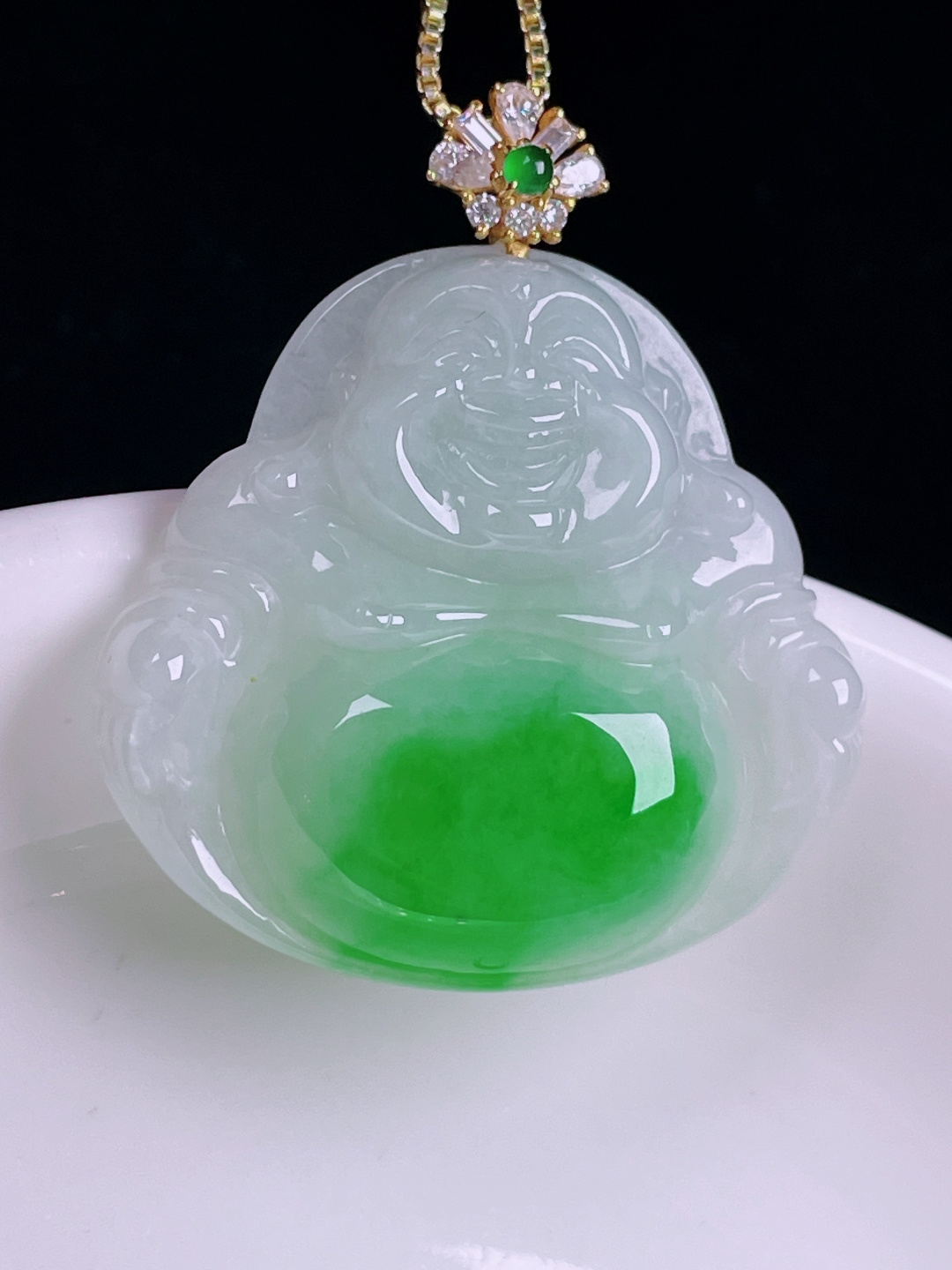 ️阳绿佛公，老种起光，细底通透，尺寸：33.2裸石26.8/28.6/6mm0730