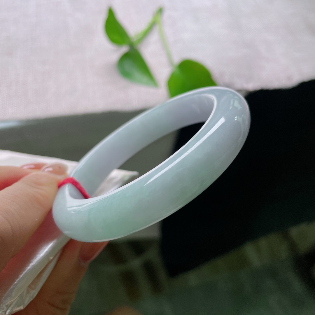 54.8/12/9，淡春彩正圈，版型正，厚装大气，底子细腻，温文尔雅，皮纹，55260a