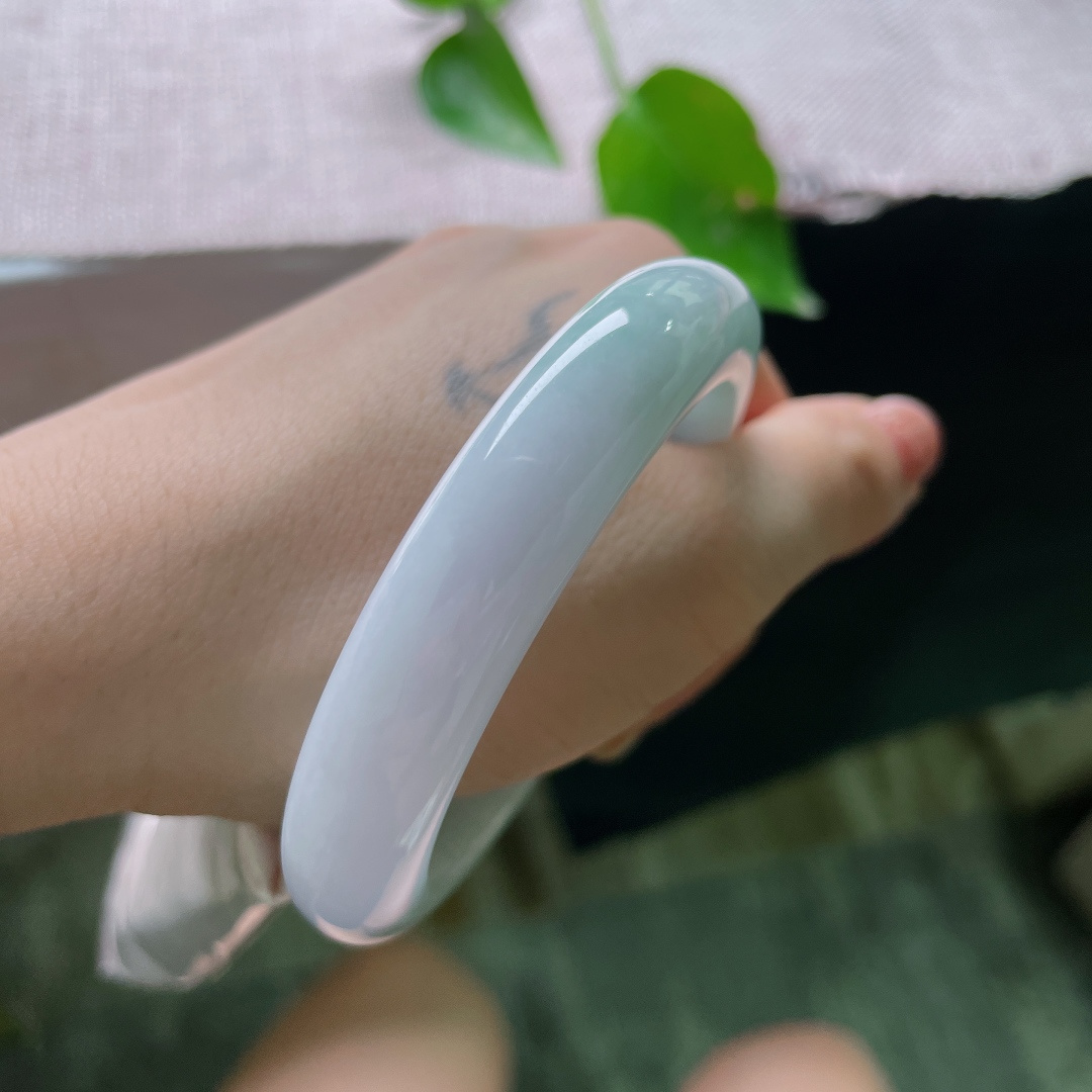 54.8/12/9，淡春彩正圈，版型正，厚装大气，底子细腻，温文尔雅，皮纹，55260a