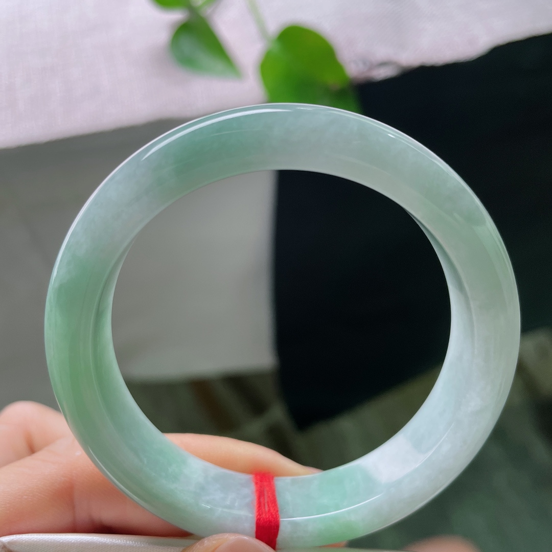 绿底正圈，色泽甜美，小清新，减龄必备，皮纹，54820a