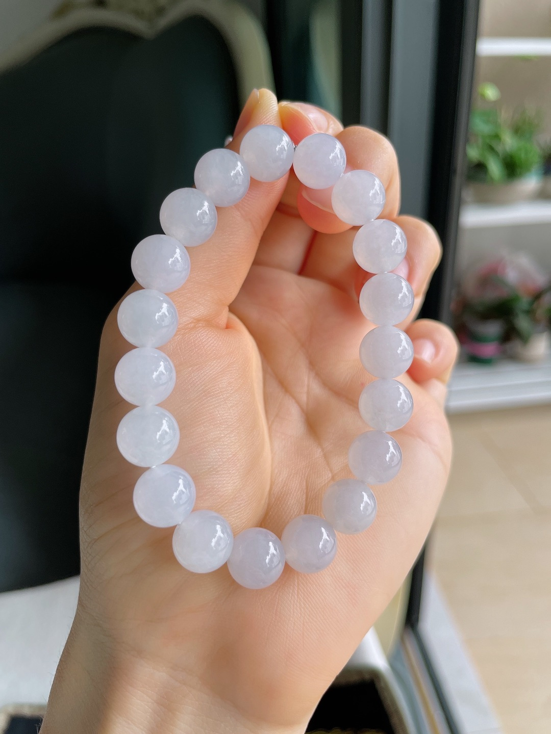 缅甸天然翡翠A货，白冰手串，尺寸：10mm。【编4457】