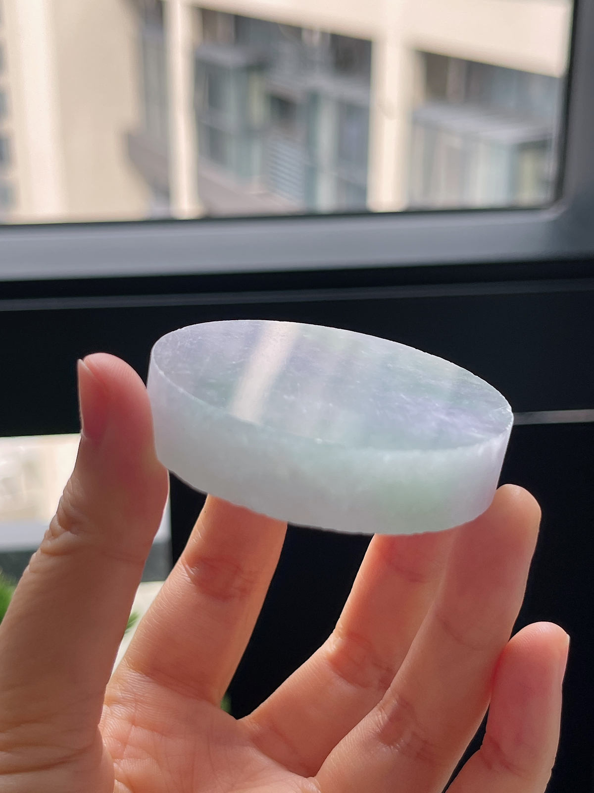 翡翠糯化种春带彩镯心