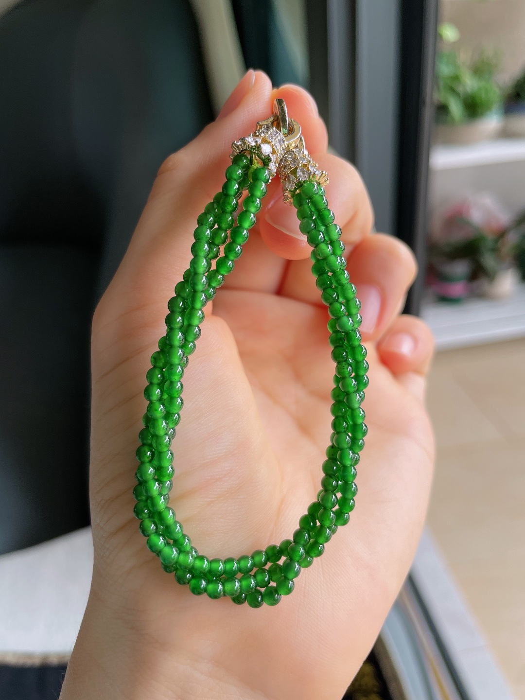 天然翡翠A货，冰满绿小米珠麻花手串，尺寸：3mm。【编913】