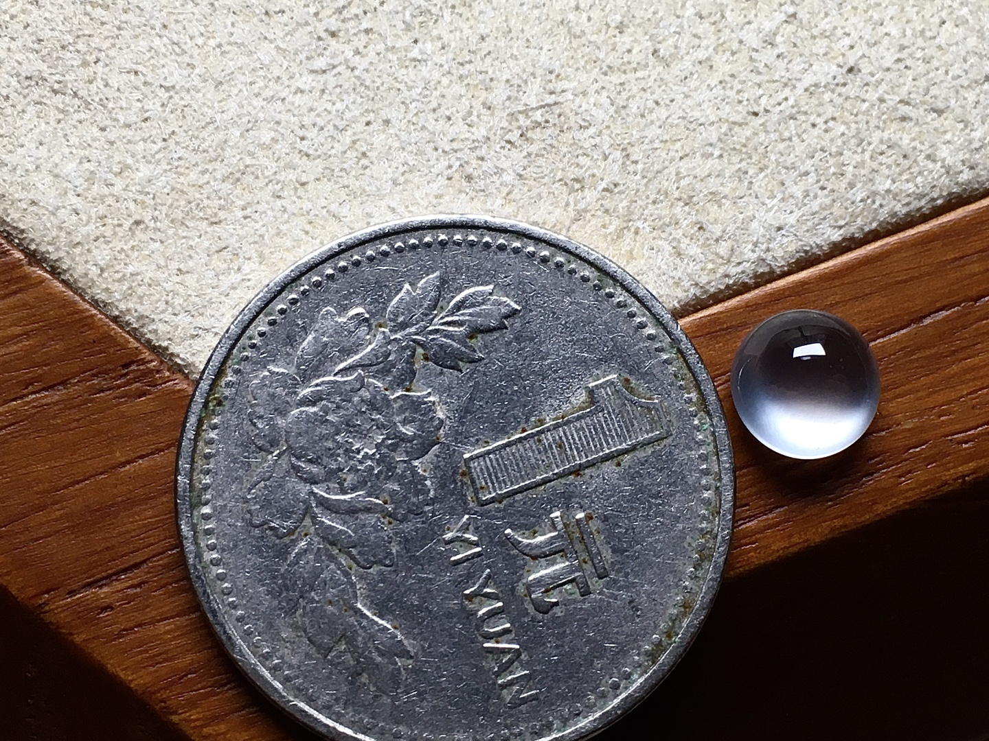 ️ 玻璃种圆蛋面 冰透感十足，起光感，无裂尺寸6.8*4.3