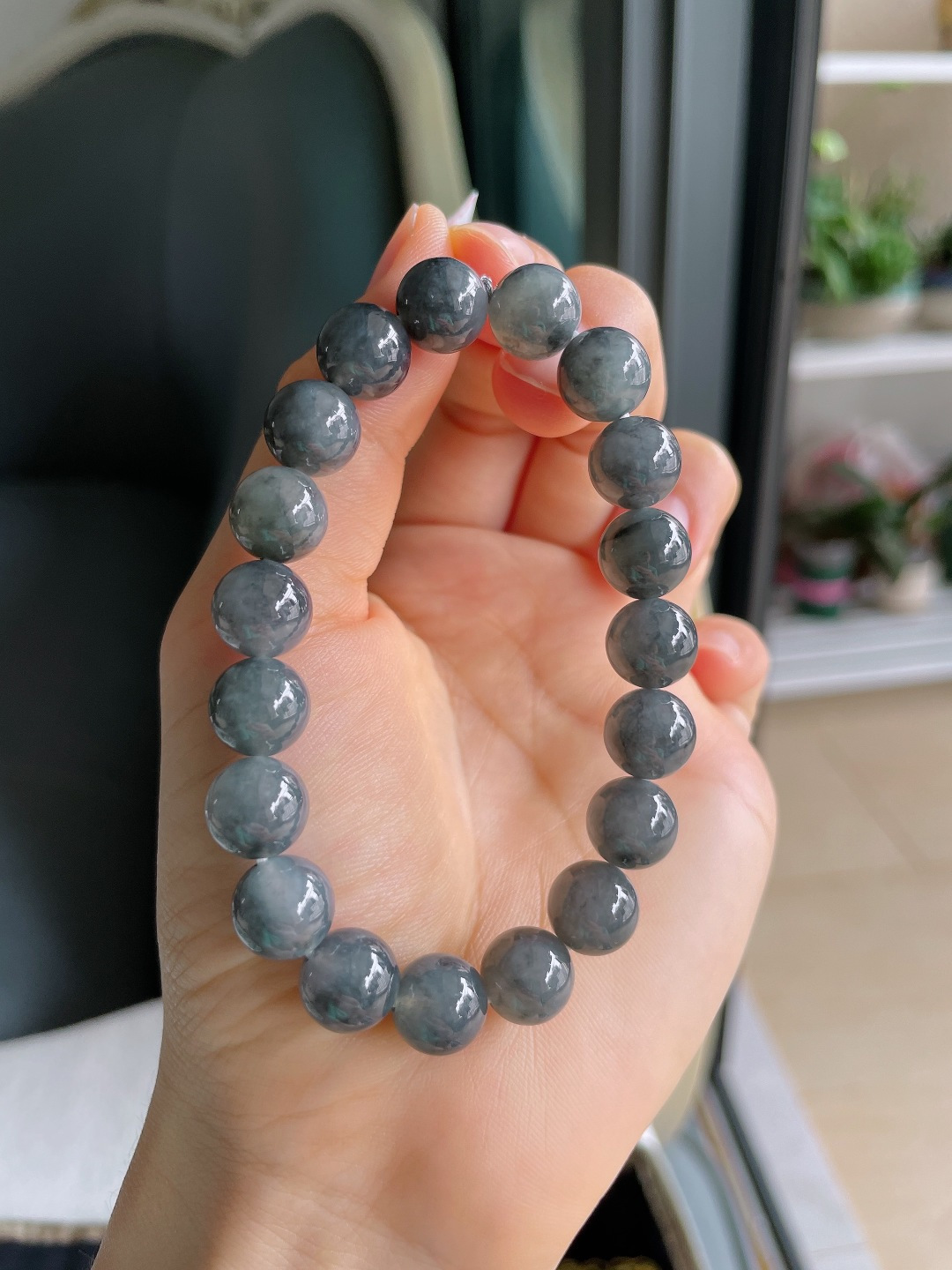 天然翡翠A货，乌鸡手串，尺寸：9.8mm。【编4330】