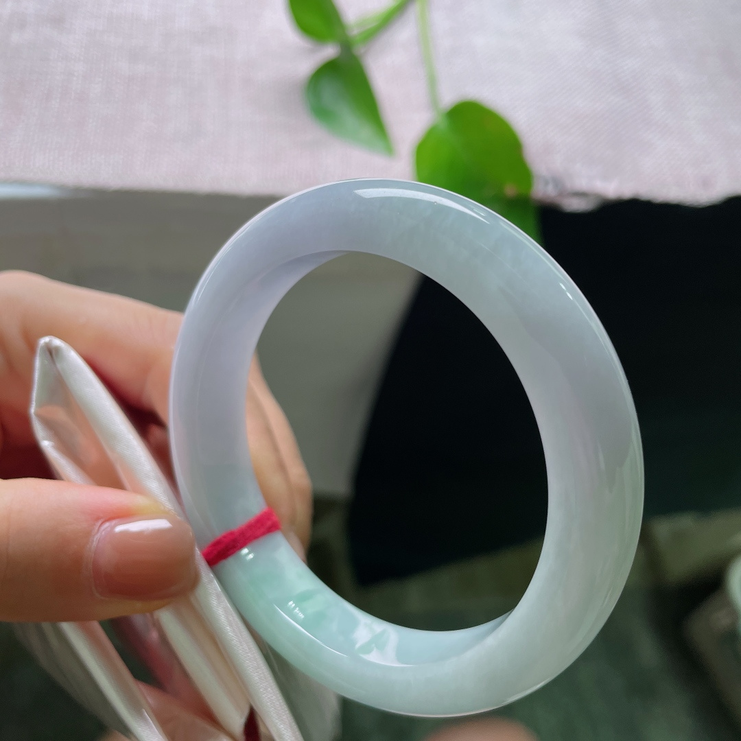 54.8/12/9，淡春彩正圈，版型正，厚装大气，底子细腻，温文尔雅，皮纹，55260a