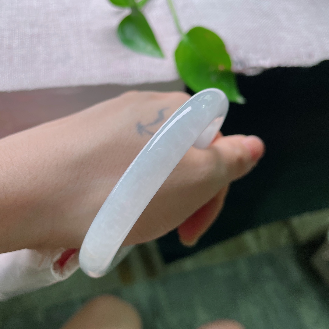 白月光圆条，干净清爽，百搭，佩戴显气质，温婉可人，晶体，54805a