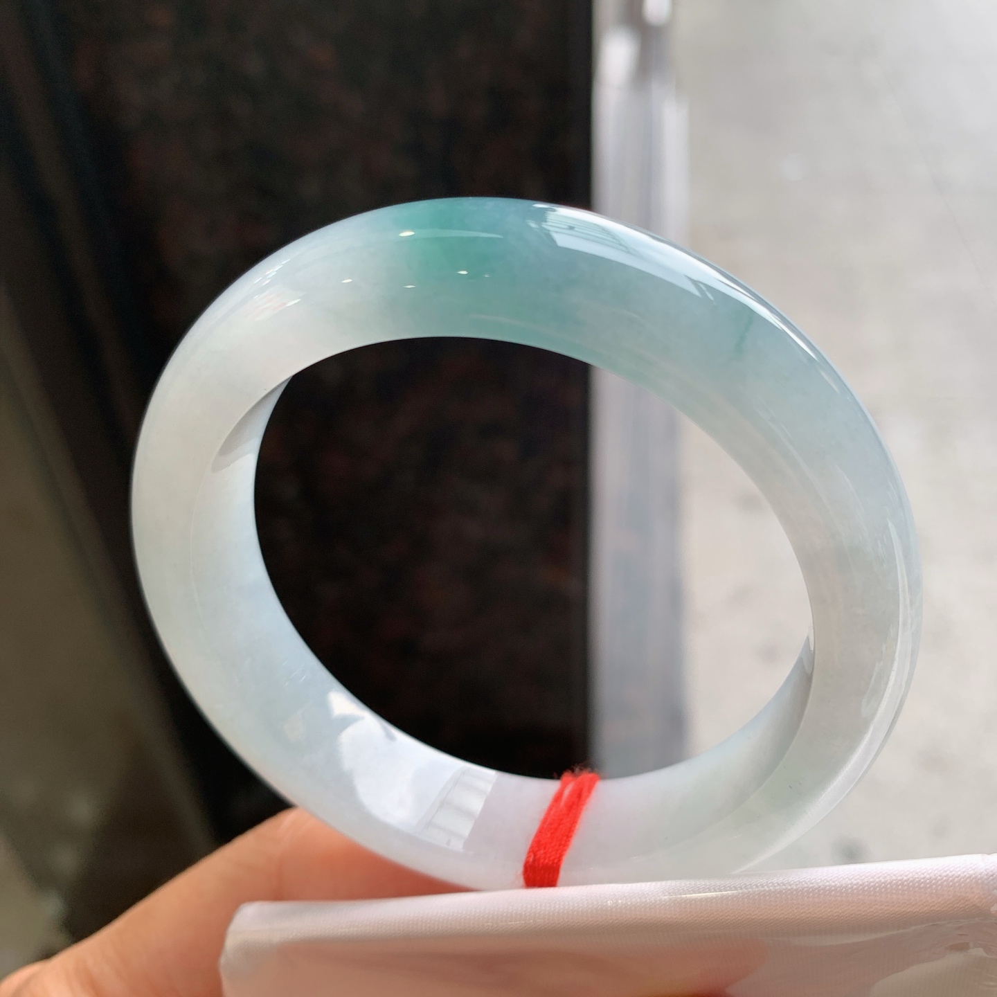 正圈飘蓝花 微纹微扣 尺寸：55.2/13.2/8.6 版型好
