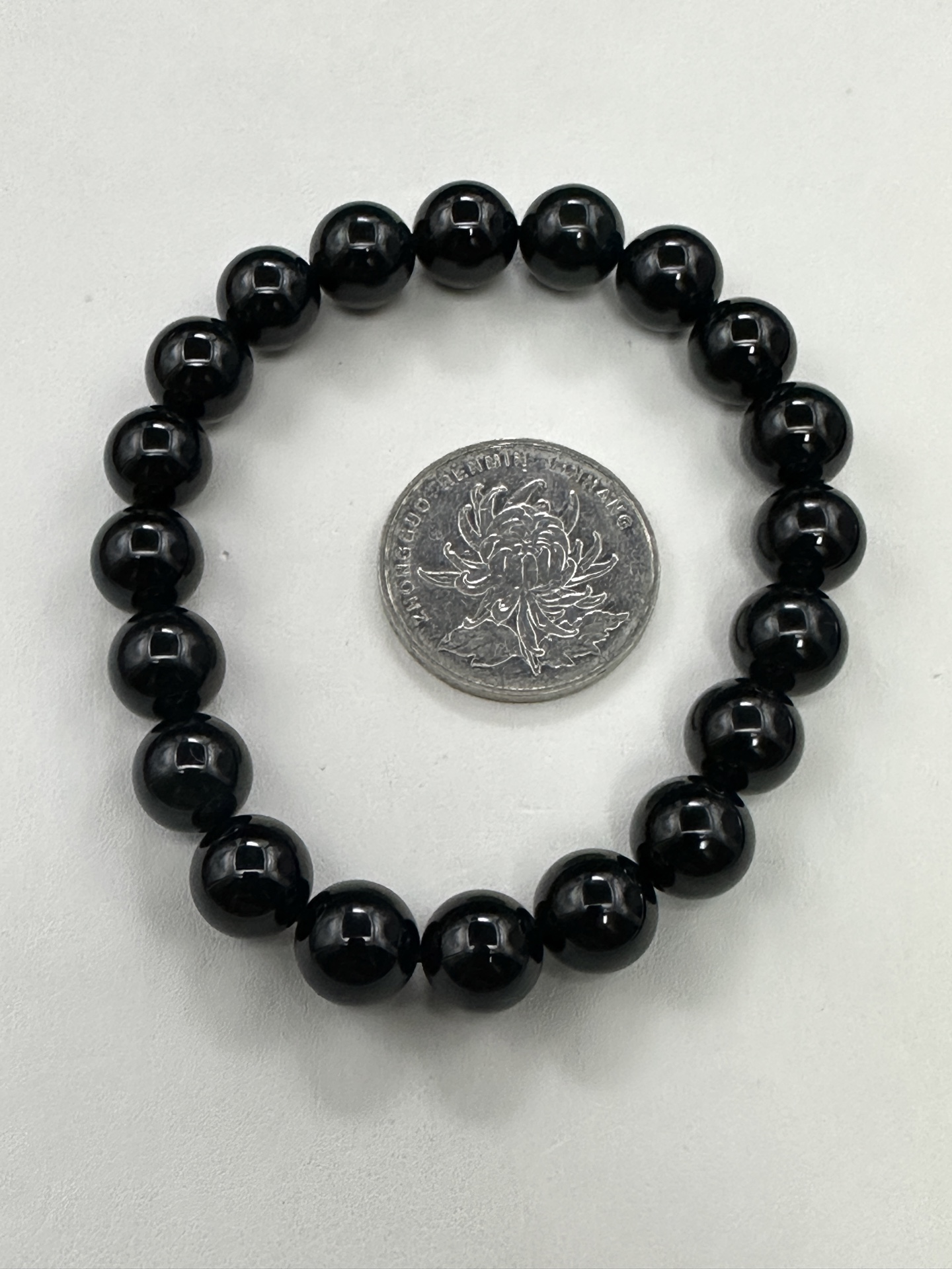 ️【墨翠手串10mm】老坑冰种   黑度极黑  灯照全透  呈帝王绿  种老起光   底极细腻  圆润饱满