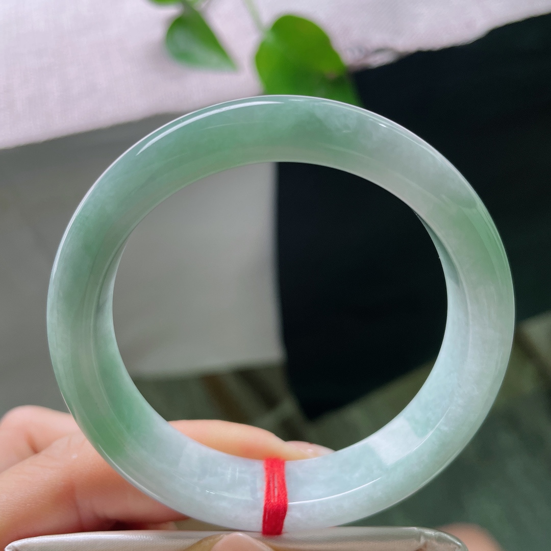 绿底正圈，色泽甜美，小清新，减龄必备，皮纹，54820a
