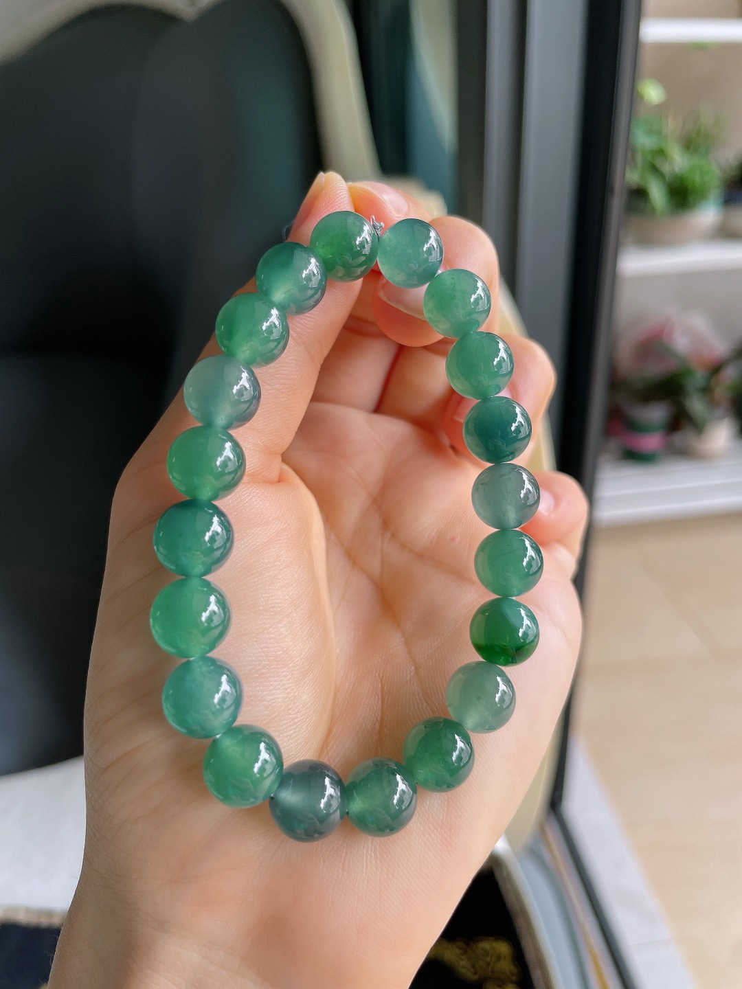 天然翡翠A货，冰蓝水多宝手串，尺寸：10mm。【编2997】