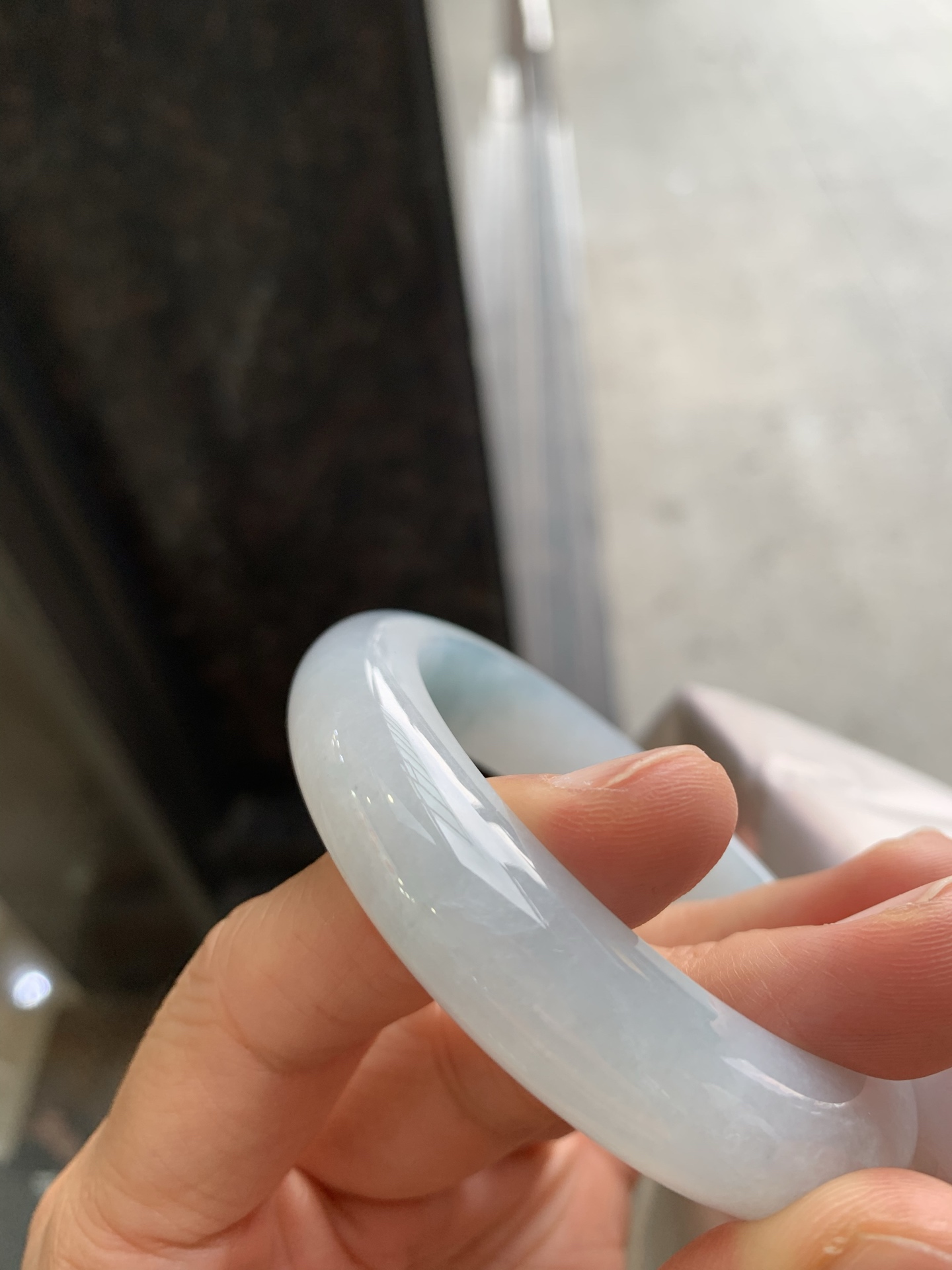 正圈飘蓝花 微纹微扣 尺寸：55.2/13.2/8.6 版型好