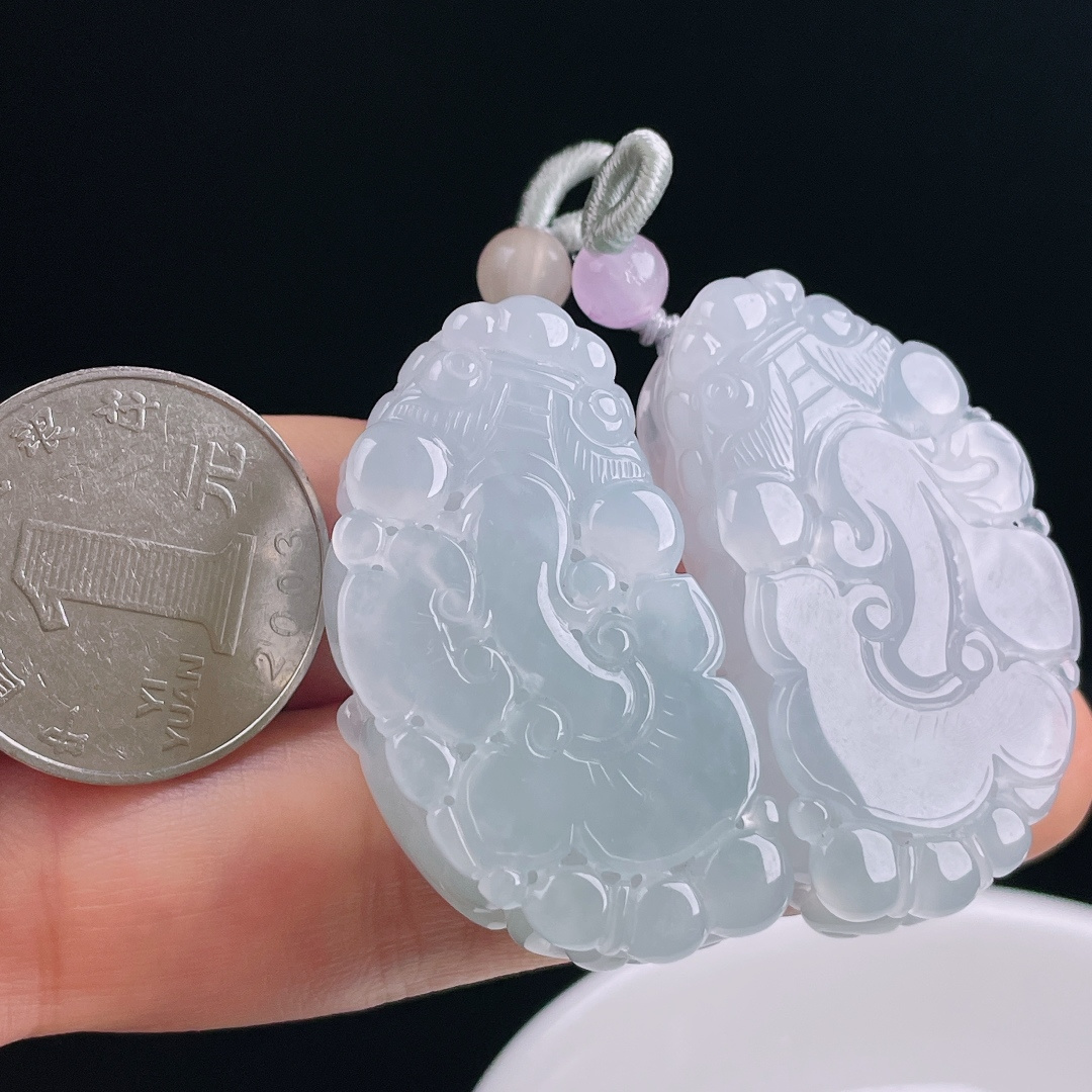 ️高冰貔貅，老种起光，细底通透，尺寸：41.6/22.8/11.3mm0730